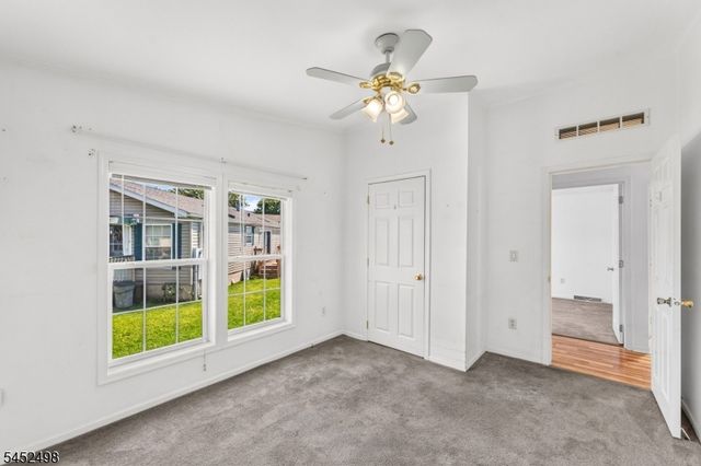 3 Lantern Ln, White Twp., NJ 07823
