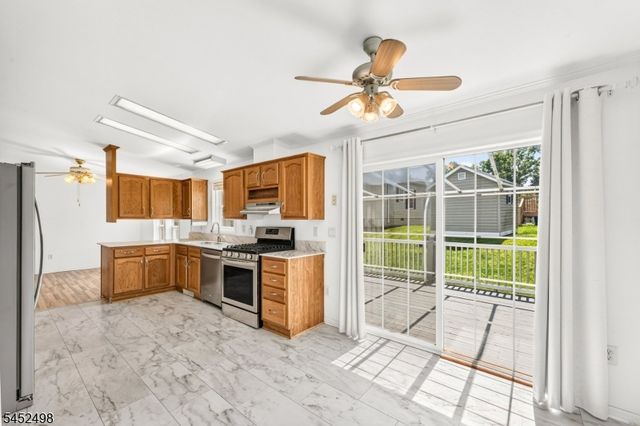 3 Lantern Ln, White Twp., NJ 07823