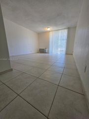 16450 NW 2nd Ave 101, Miami, FL 33169