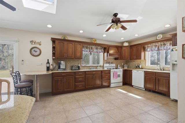 801 Albany Post Road, Gardiner, NY 12525