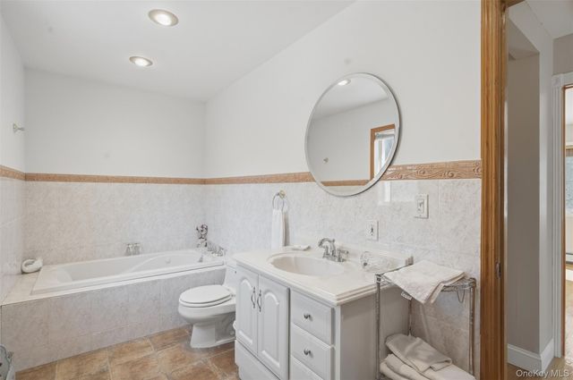 801 Albany Post Road, Gardiner, NY 12525