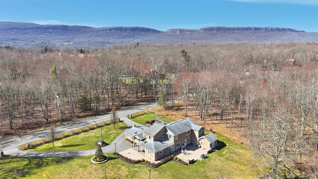 801 Albany Post Road, Gardiner, NY 12525