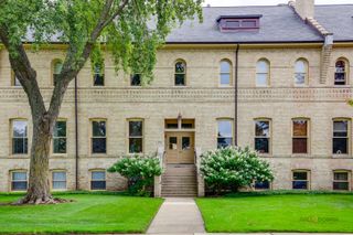 190 Leonard Wood S 106, Highland Park, IL 60035