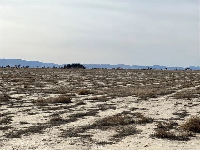 105 E Avenue H, Lancaster, CA 93535