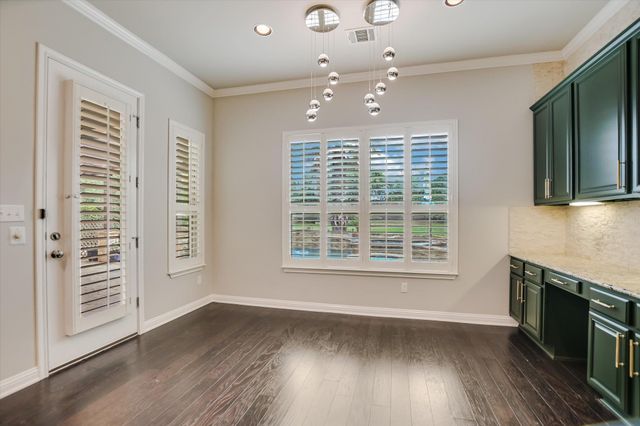 106 Wester Ross LN, Austin, TX 78738