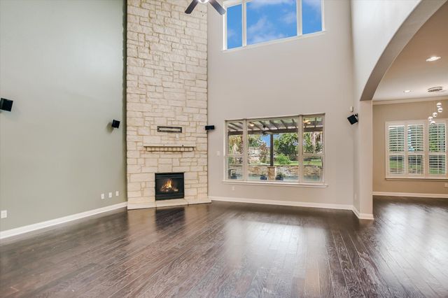 106 Wester Ross LN, Austin, TX 78738