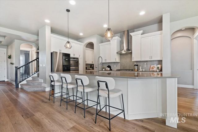 5445 W Saguaro Dr, Eagle, ID 83616