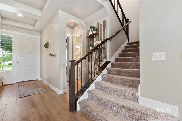 5445 W Saguaro Dr, Eagle, ID 83616