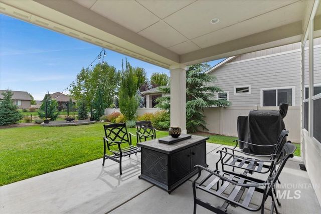 5445 W Saguaro Dr, Eagle, ID 83616