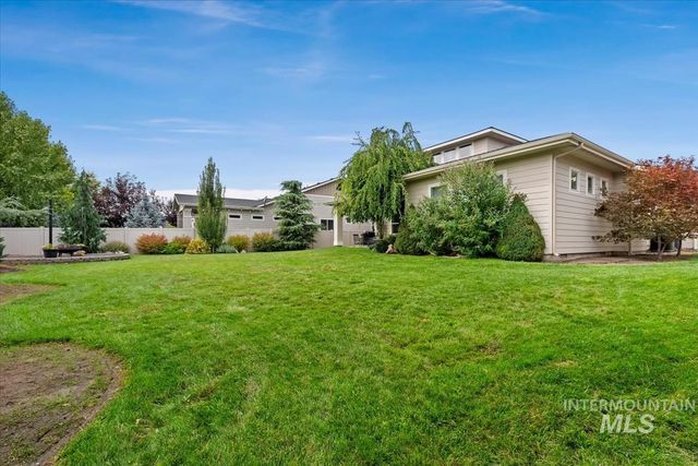 5445 W Saguaro Dr, Eagle, ID 83616