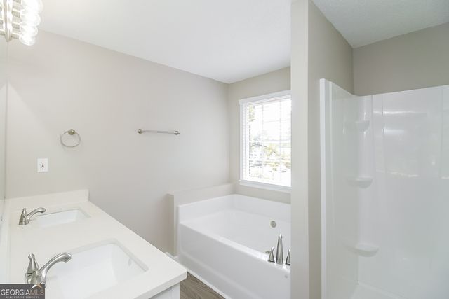 10972 Clearwater Drive, Hampton, GA 30228