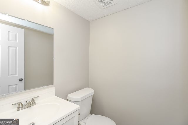 10972 Clearwater Drive, Hampton, GA 30228