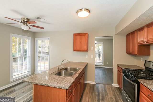 10972 Clearwater Drive, Hampton, GA 30228