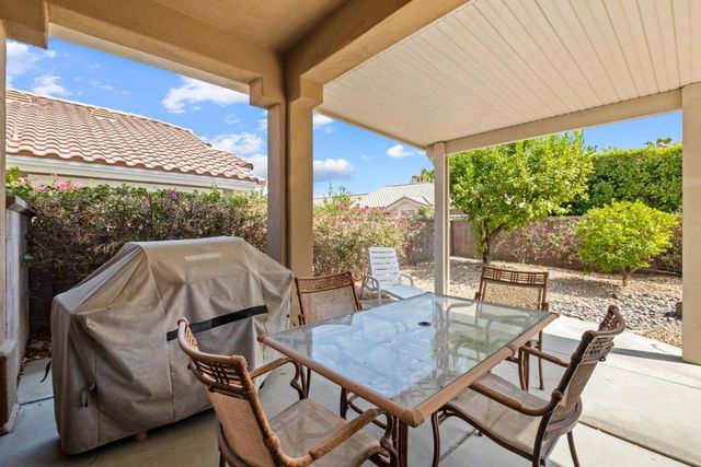 78871 Edgebrook Lane, Palm Desert, CA 92211