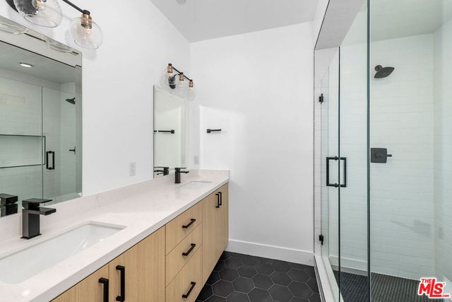 4333 Dixie Canyon Avenue, Sherman Oaks, CA 91423