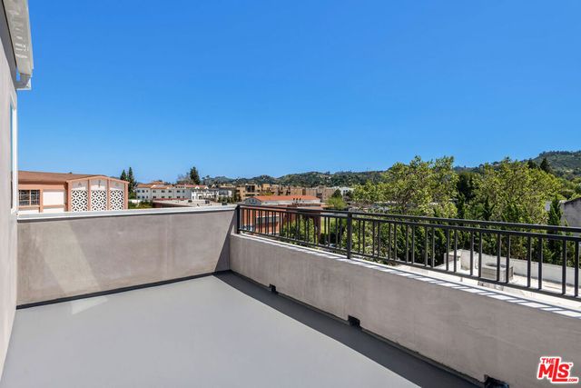 4333 Dixie Canyon Avenue, Sherman Oaks, CA 91423