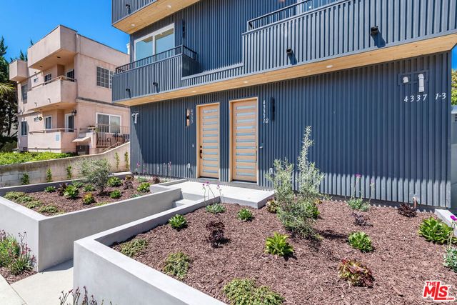 4333 Dixie Canyon Avenue, Sherman Oaks, CA 91423