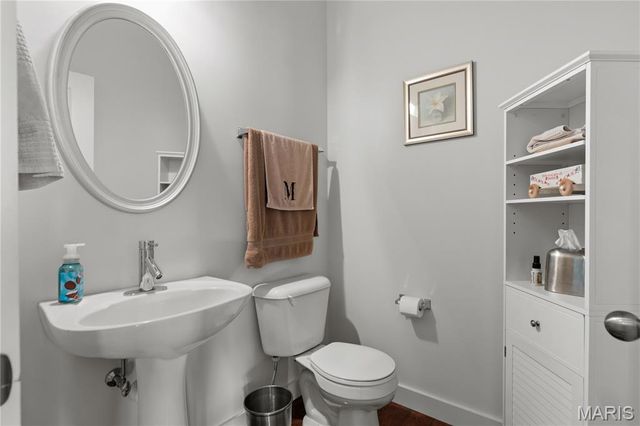 100 Berry Manor Circle, St Peters, MO 63376