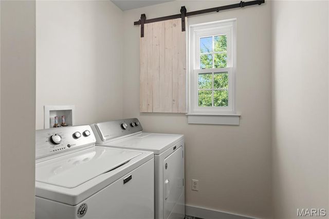 100 Berry Manor Circle, St Peters, MO 63376