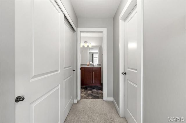 100 Berry Manor Circle, St Peters, MO 63376