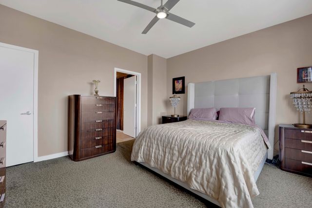 1033 W 14TH Place 318, Chicago, IL 60608
