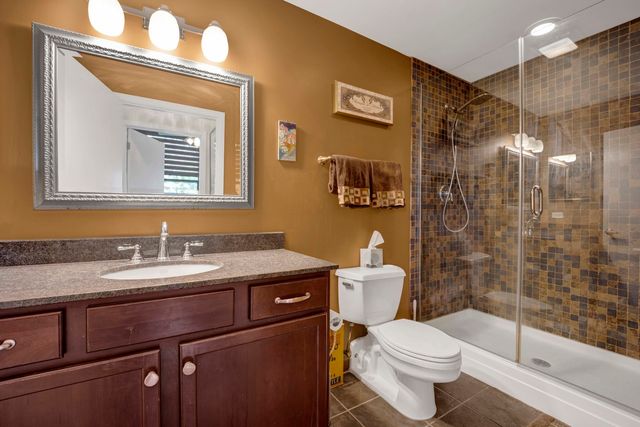 1033 W 14TH Place 318, Chicago, IL 60608