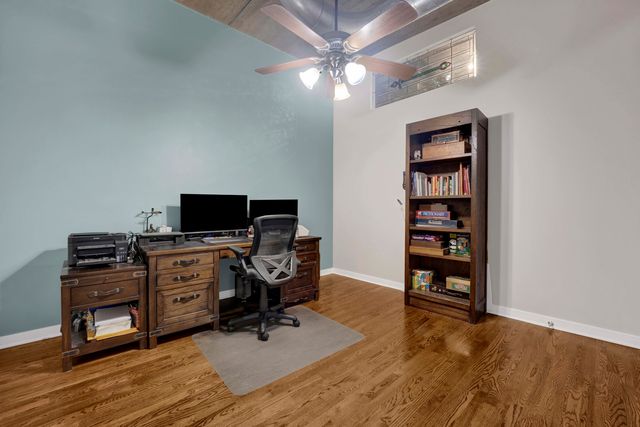 1033 W 14TH Place 318, Chicago, IL 60608