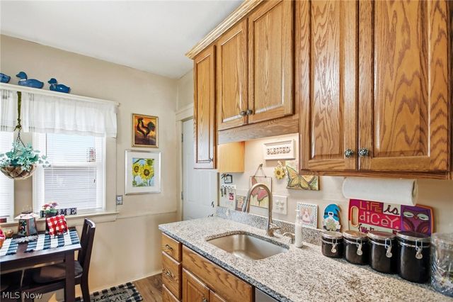 1554 Olivewood Avenue, Lakewood, OH 44107