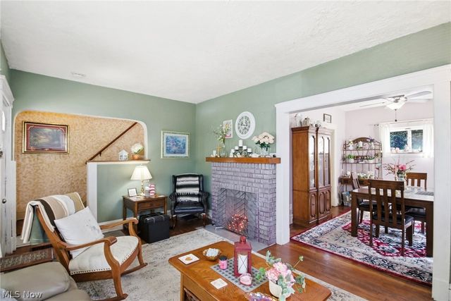 1554 Olivewood Avenue, Lakewood, OH 44107