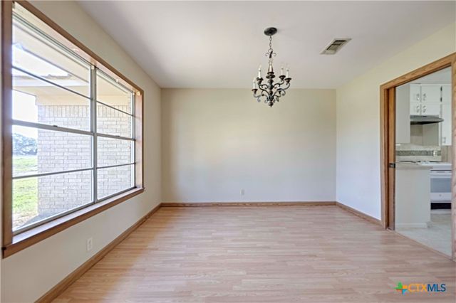 1168 County Road 450, Hallettsville, TX 77964