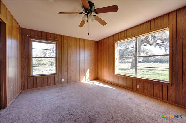 1168 County Road 450, Hallettsville, TX 77964