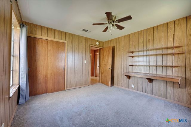 1168 County Road 450, Hallettsville, TX 77964