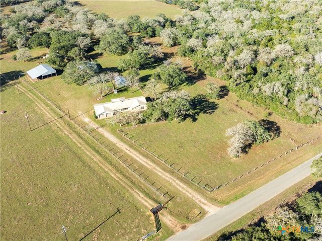 1168 County Road 450, Hallettsville, TX 77964