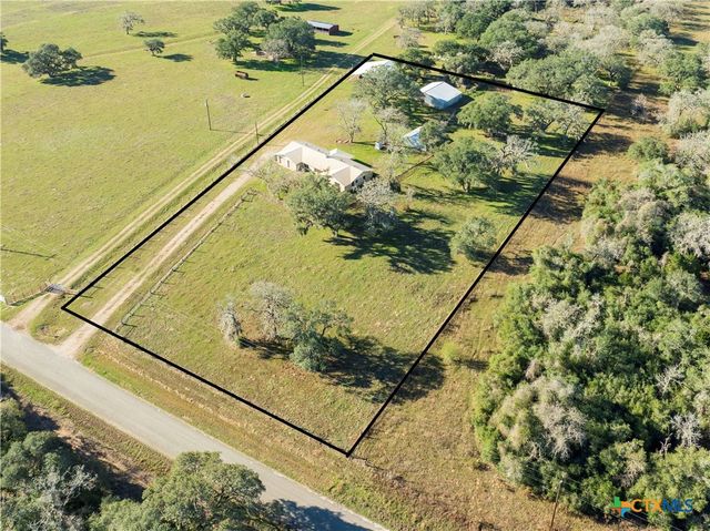 1168 County Road 450, Hallettsville, TX 77964