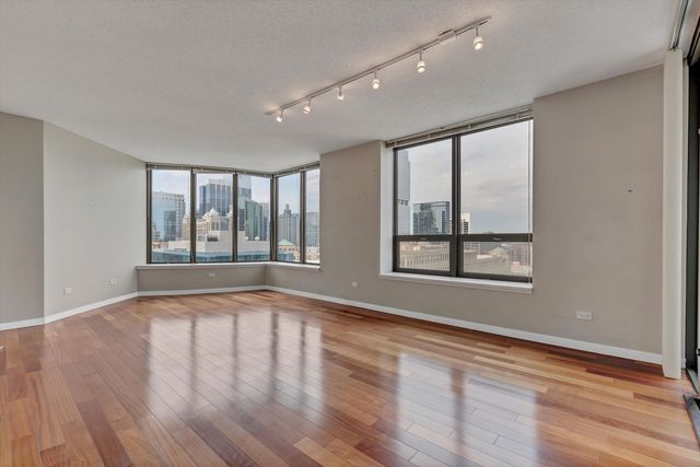 400 N LaSalle Drive 3208, Chicago, IL 60654