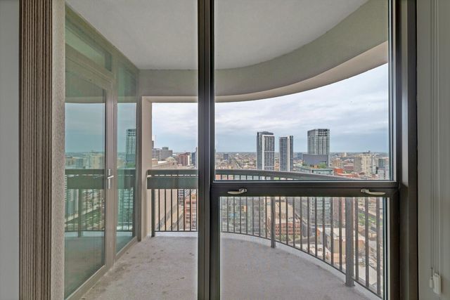 400 N LaSalle Drive 3208, Chicago, IL 60654