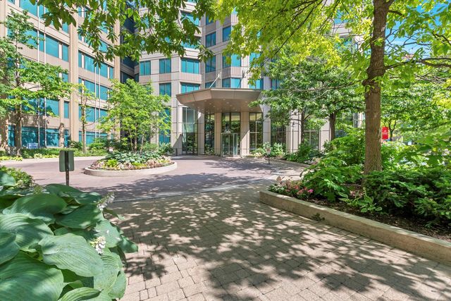 400 N LaSalle Drive 3208, Chicago, IL 60654