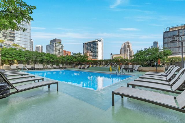 400 N LaSalle Drive 3208, Chicago, IL 60654