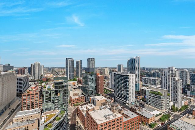 400 N LaSalle Drive 3208, Chicago, IL 60654