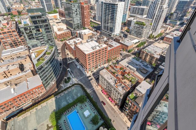 400 N LaSalle Drive 3208, Chicago, IL 60654