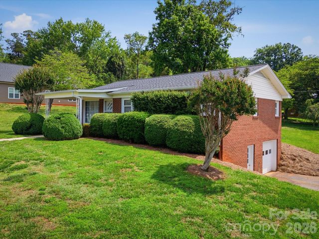 132 Starmount Circle 85-88, Morganton, NC 28655