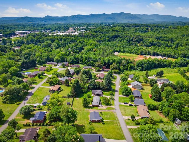132 Starmount Circle 85-88, Morganton, NC 28655
