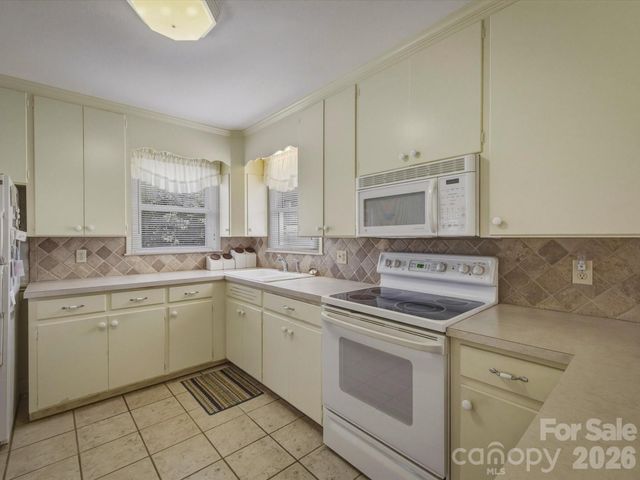 132 Starmount Circle 85-88, Morganton, NC 28655