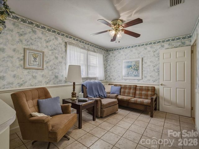 132 Starmount Circle 85-88, Morganton, NC 28655