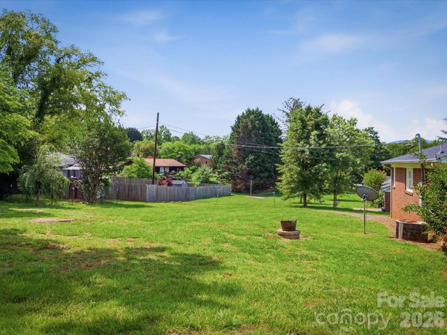 132 Starmount Circle 85-88, Morganton, NC 28655