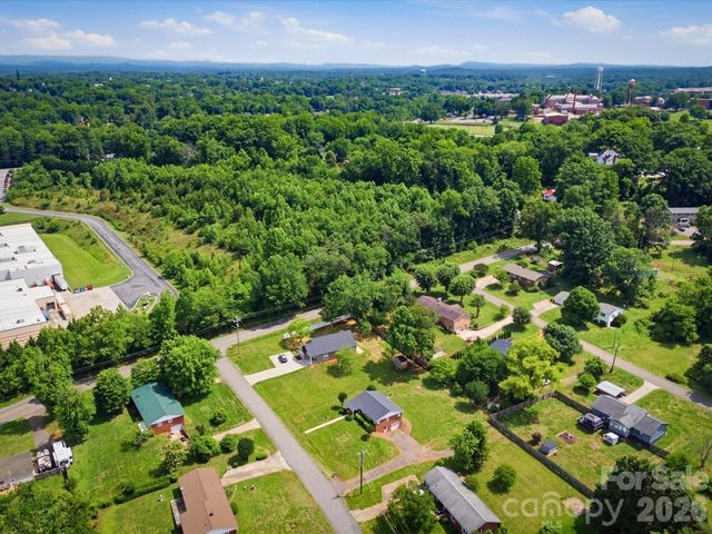 132 Starmount Circle 85-88, Morganton, NC 28655