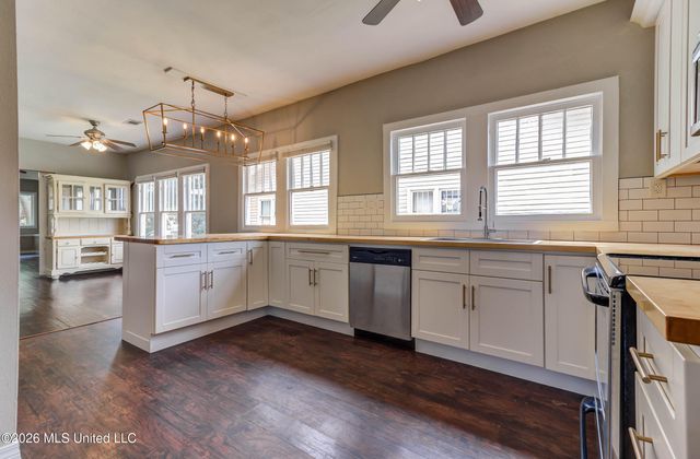 3420 12th Street, Gulfport, MS 39501