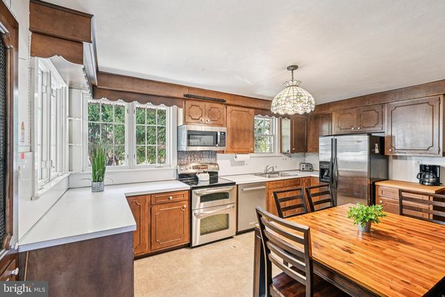 644 PARKWAY AVE, Ewing, NJ 08618