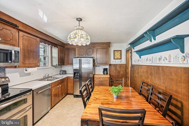 644 PARKWAY AVE, Ewing, NJ 08618