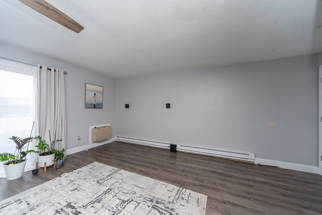 180 Main St 6109, Bridgewater, MA 02324